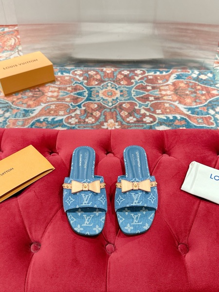 Women Louis Vuitton Shoes-524